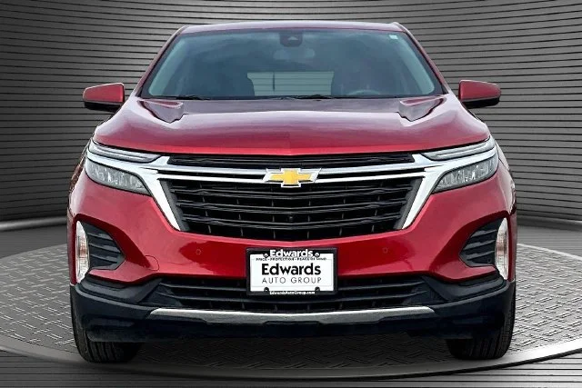 Used 2022 Chevrolet Equinox LT with VIN 3GNAXKEV9NL209450 for sale in Council Bluffs, IA