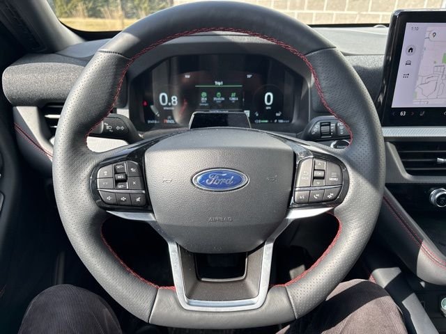 2026 Ford Explorer ST-Line - Photo 17
