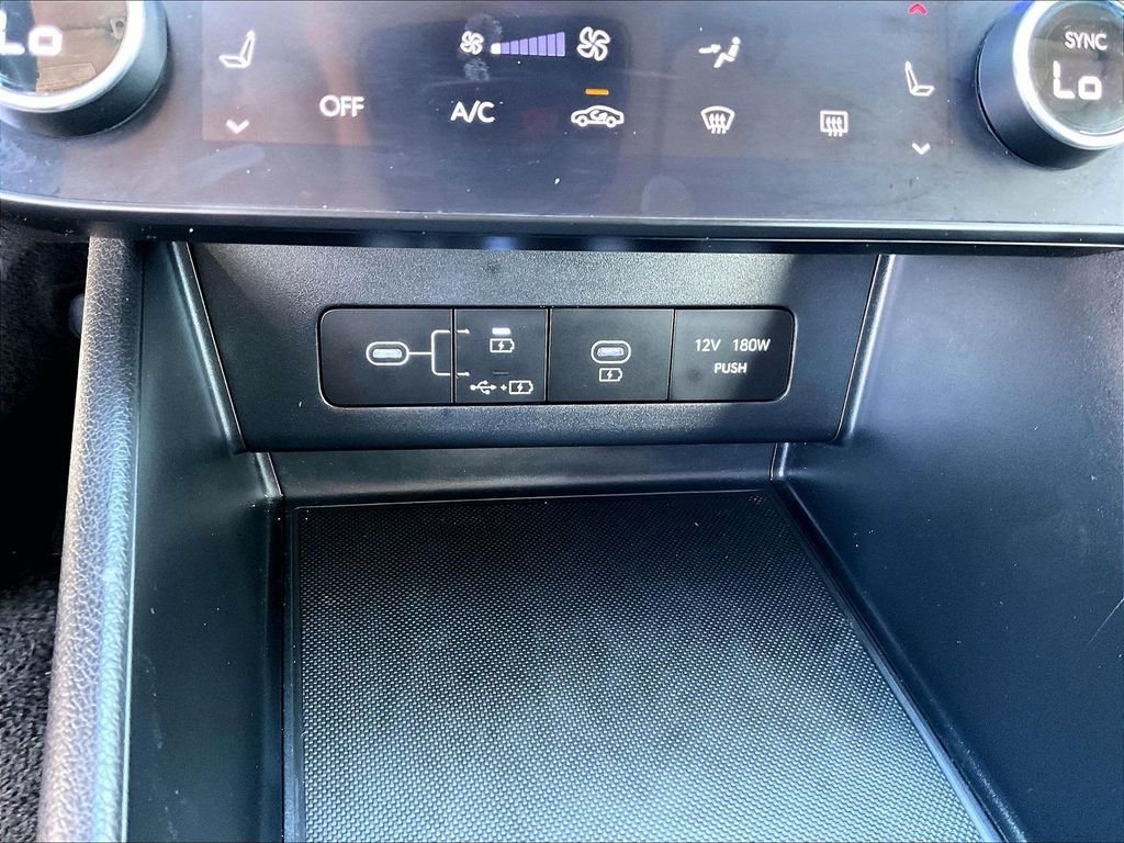Used 2024 Silver Hyundai SEL image 12
