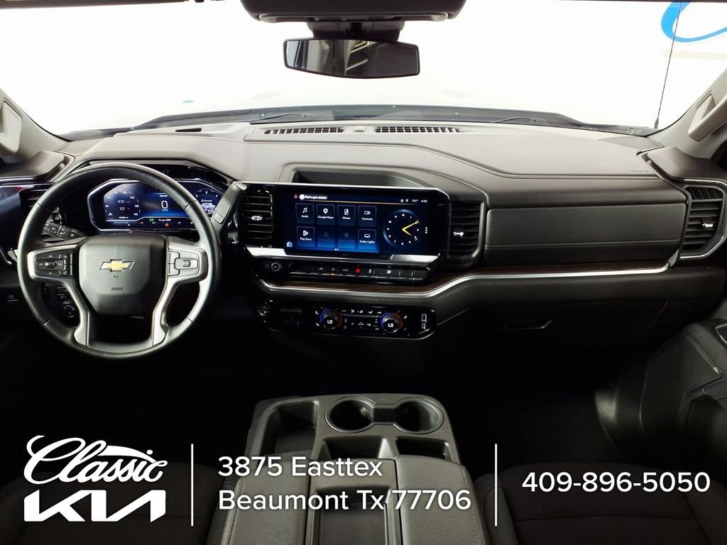 Used 2025 Gray Chevrolet LT image 14