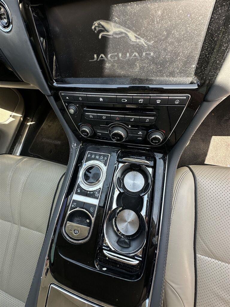 Used 2019 Carpathian Grey Premium Metallic Jaguar XJ R-Sport image 13