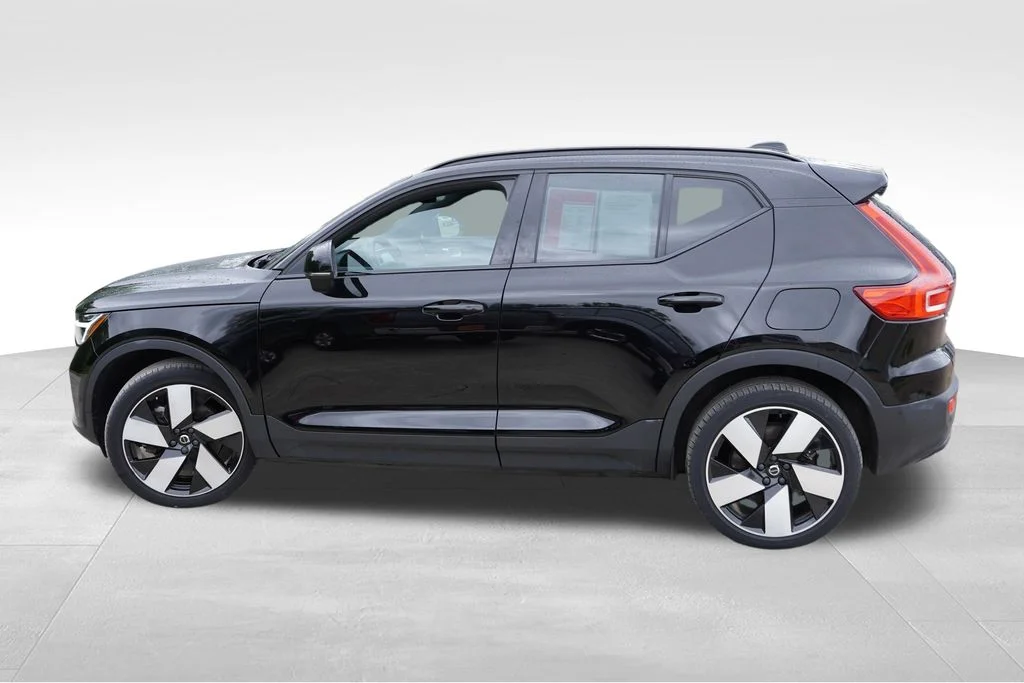 Used 2023 Black Volvo Ultimate image 9