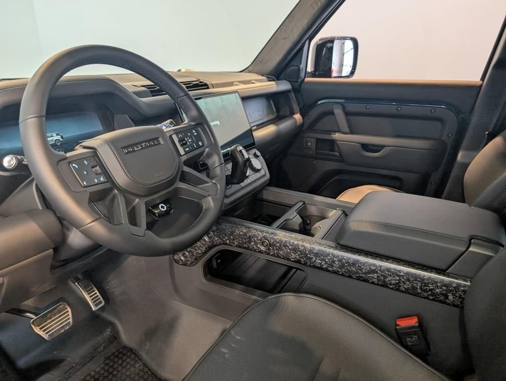 New 2026 Sargasso Blue Land Rover OCTA image 12