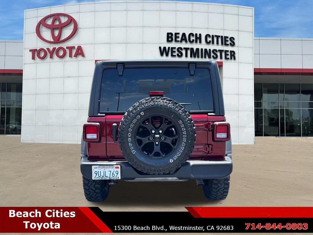 Used 2021  Jeep Unlimited Willys image 10