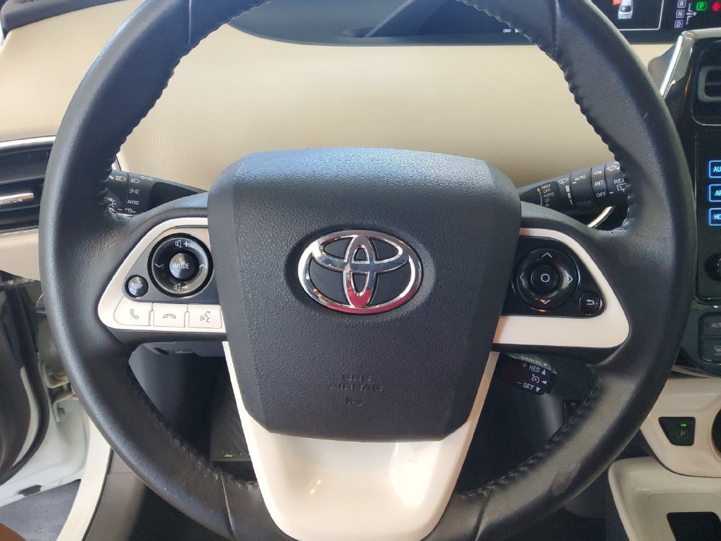 Used 2016 White Toyota Four image 9