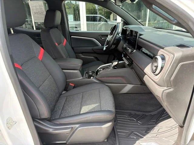 2023 Chevrolet Colorado Z71 - Photo 14