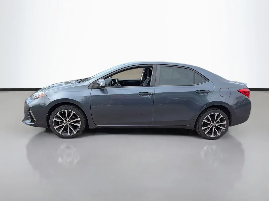 Used 2017 Slate Metallic Toyota L image 9