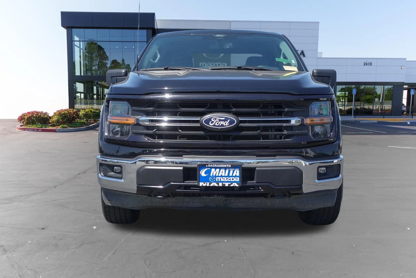 Used 2024 Black Metallic Ford XLT image 8