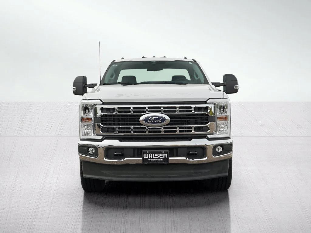 New 2026 Oxford White Ford F-350® XLT image 2