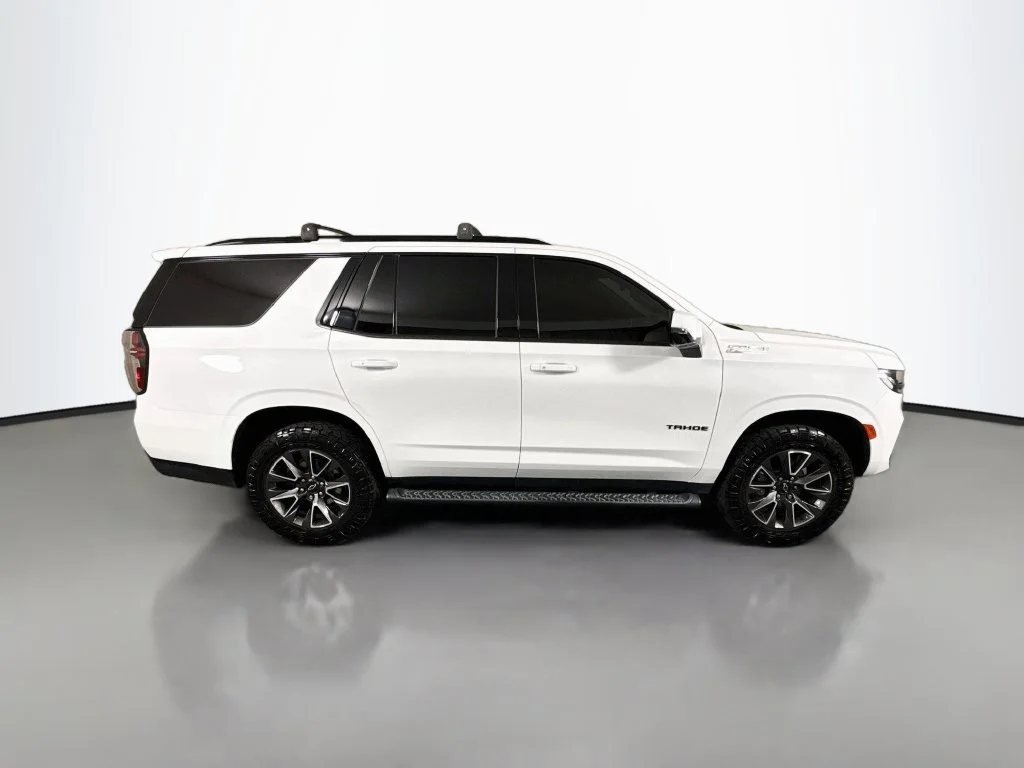 Used 2022 White Chevrolet Z71 image 8