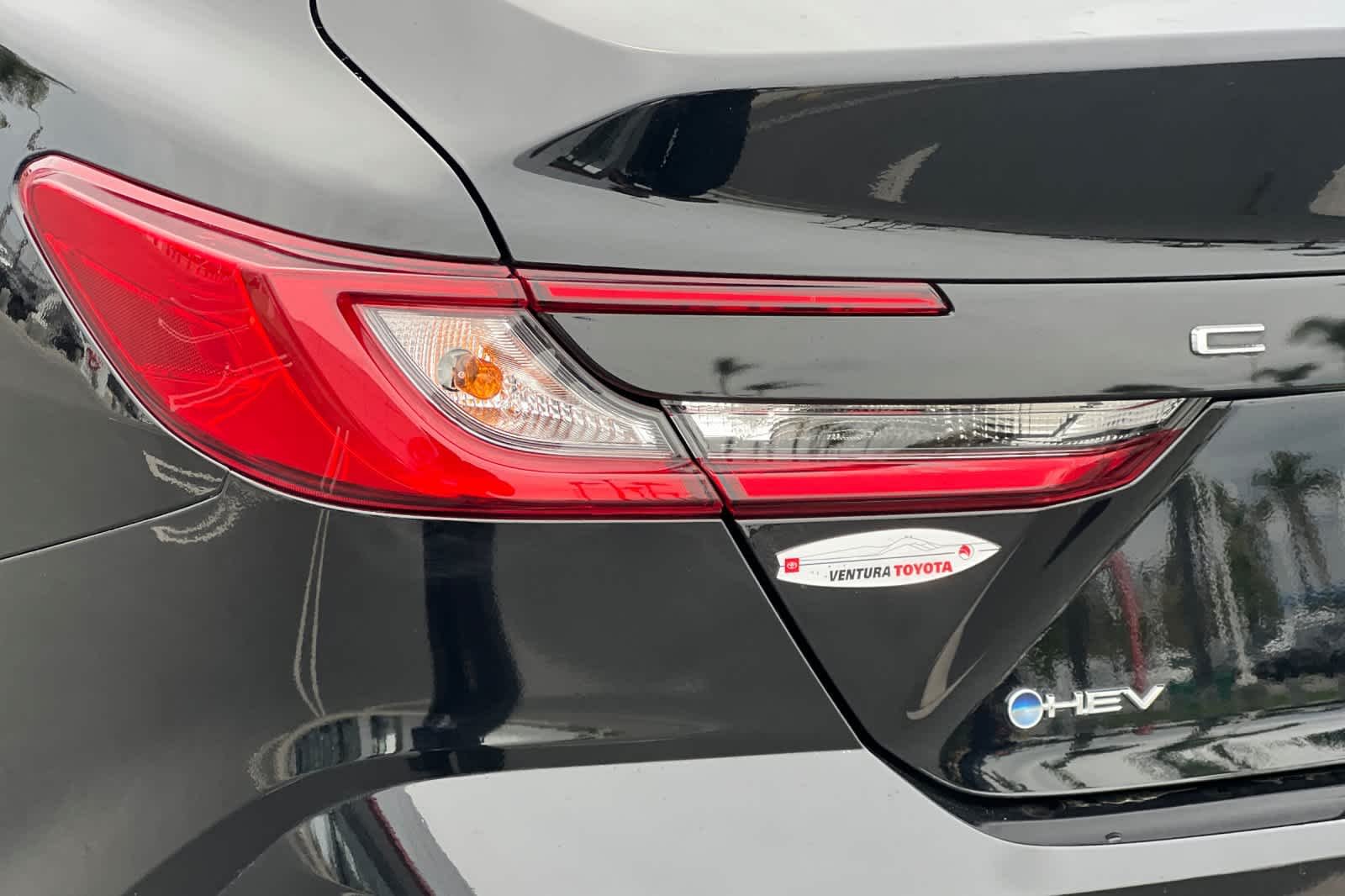 2025 Toyota Camry LE - Photo 25