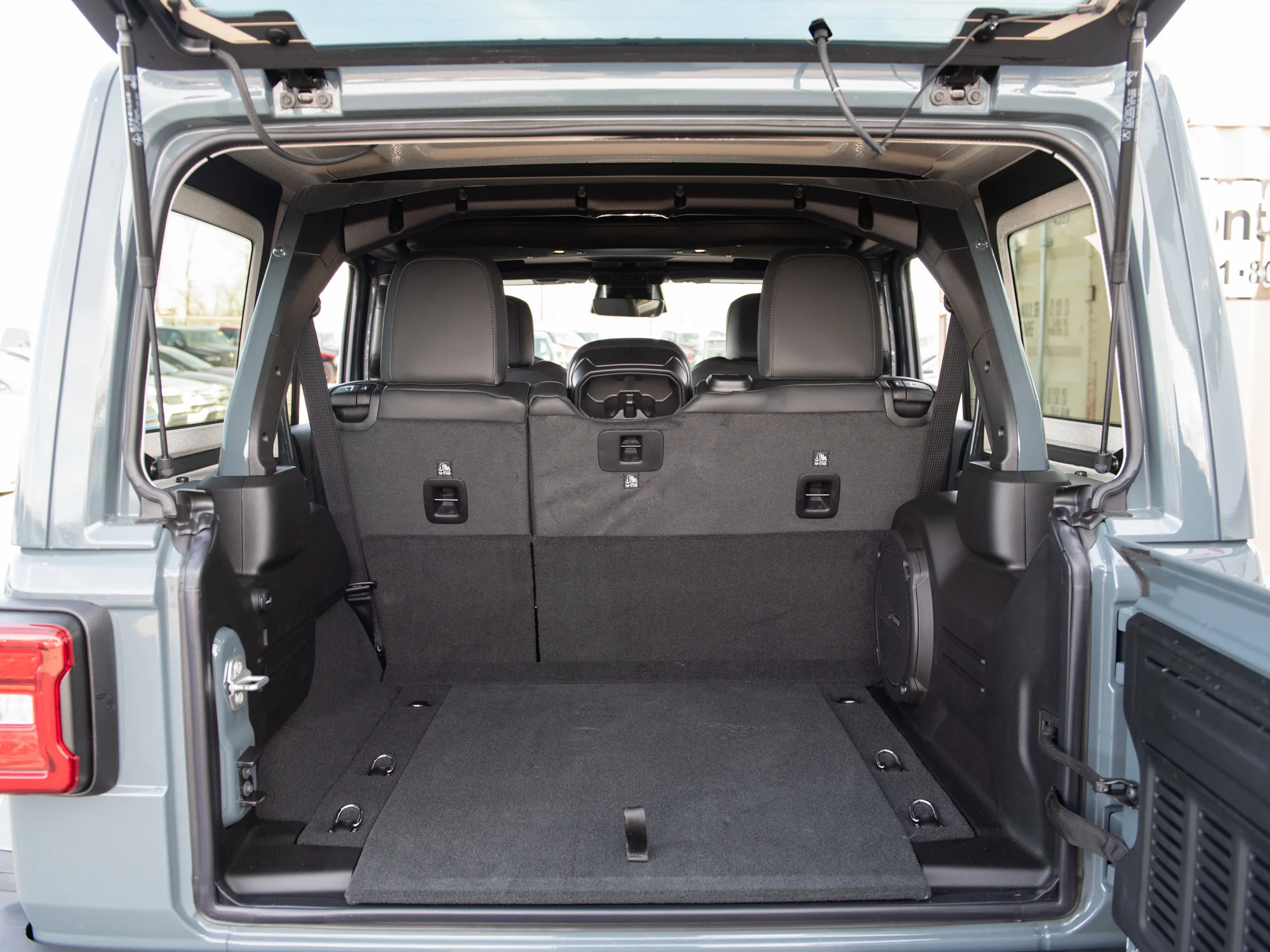 New 2026 Dark blue Jeep Rubicon X* 4 Door 4x4, 35 Inch Tires, Steel Bumpers, Nappa Leather image 21