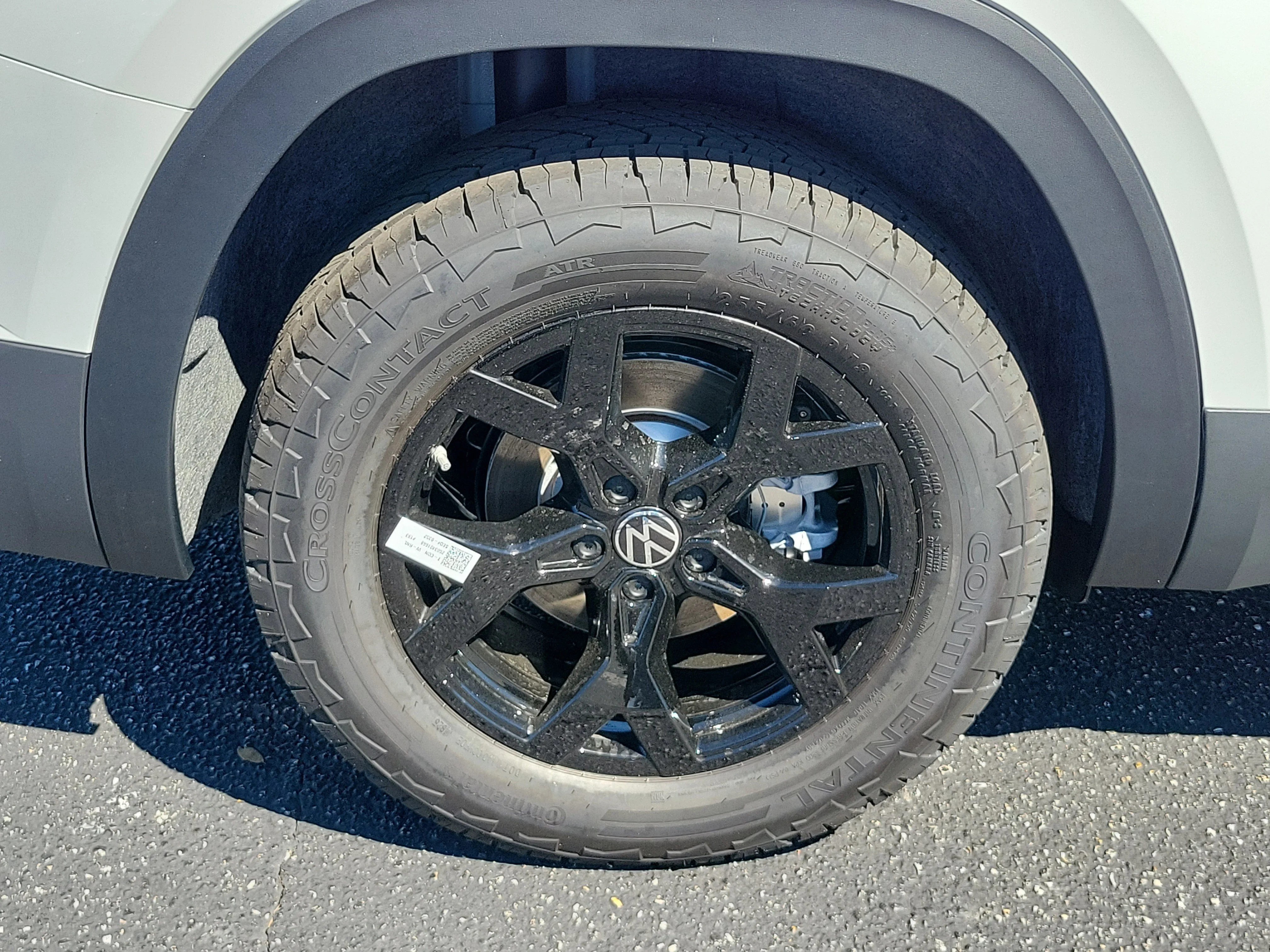 New 2026 White Volkswagen Peak Edition image 35
