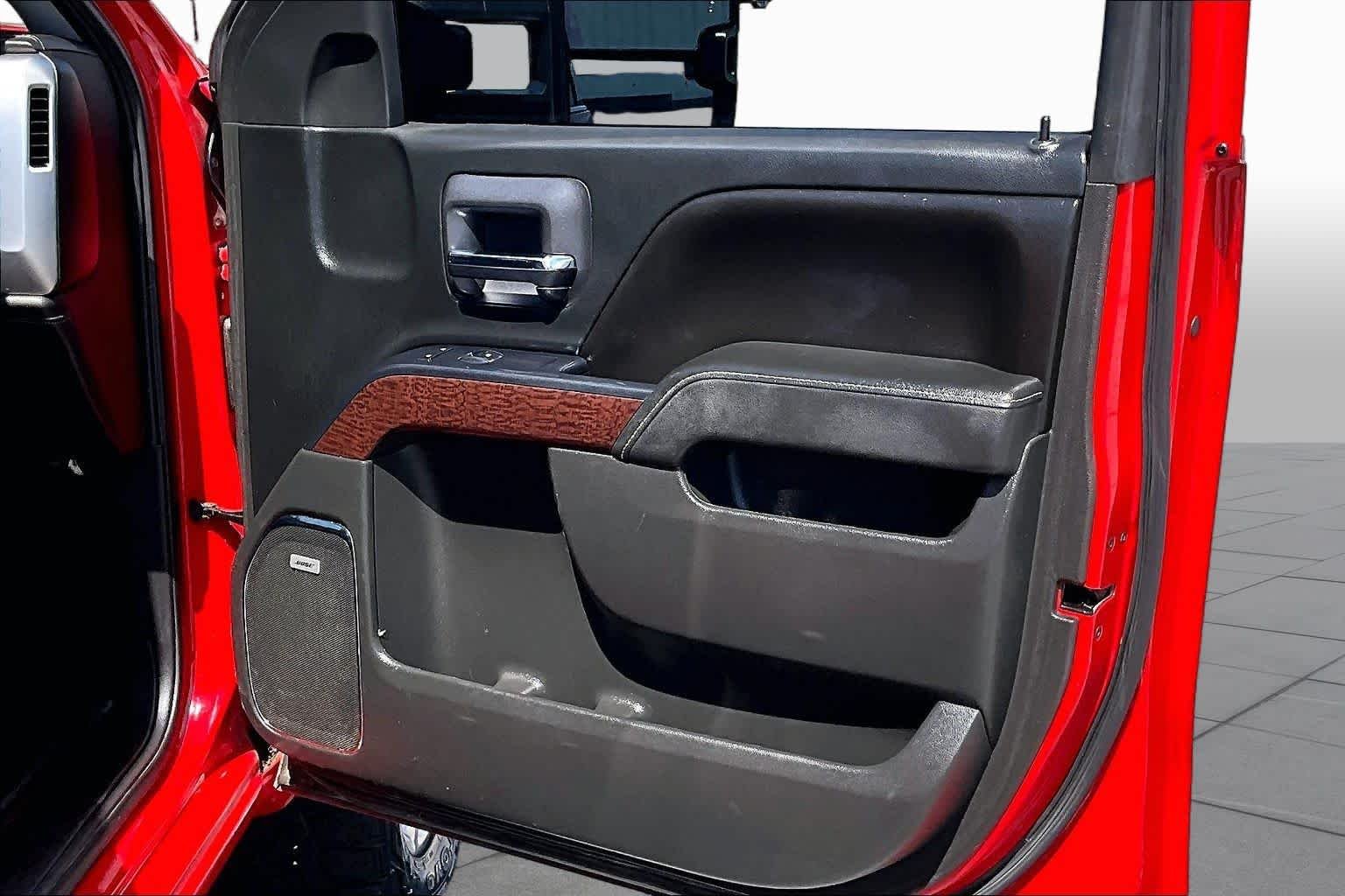 Used 2016 Cardinal Red GMC SLT image 23