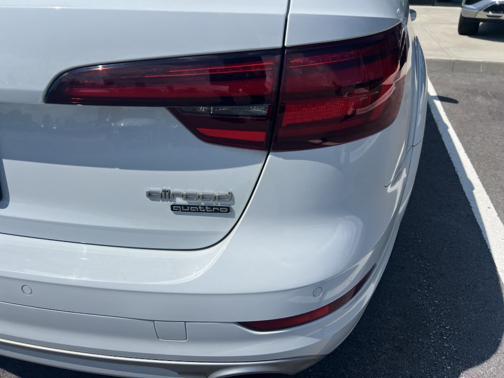Used 2018 Glacier White Metallic Audi Premium Plus image 17