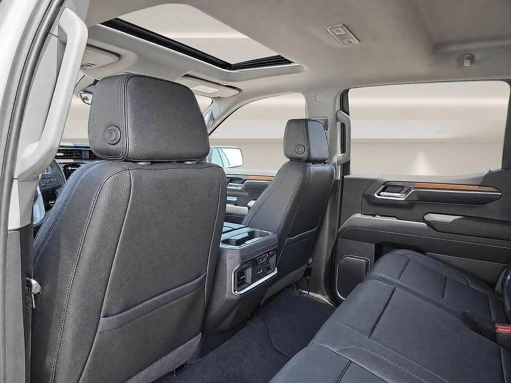 2026 GMC Sierra 1500 Denali - Photo 10