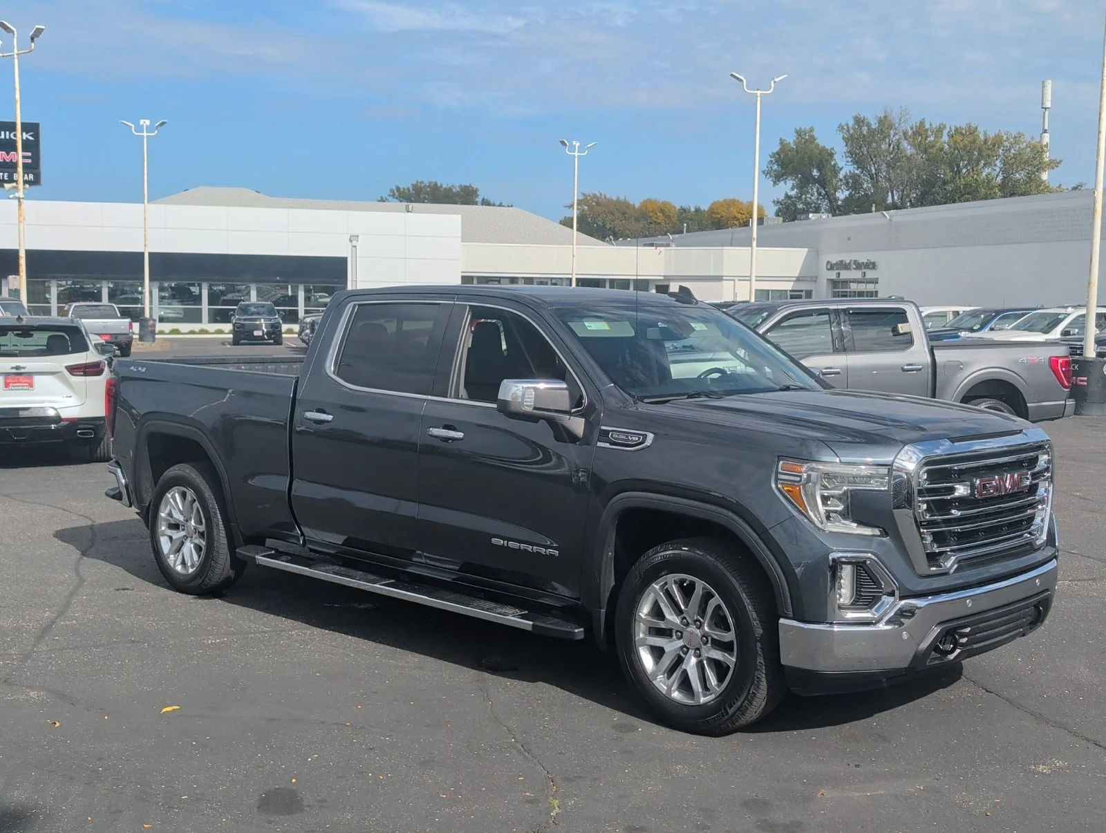Used 2020 GMC Sierra 1500 SLT with VIN 3GTU9DEDXLG176046 for sale in Saint Paul, Minnesota