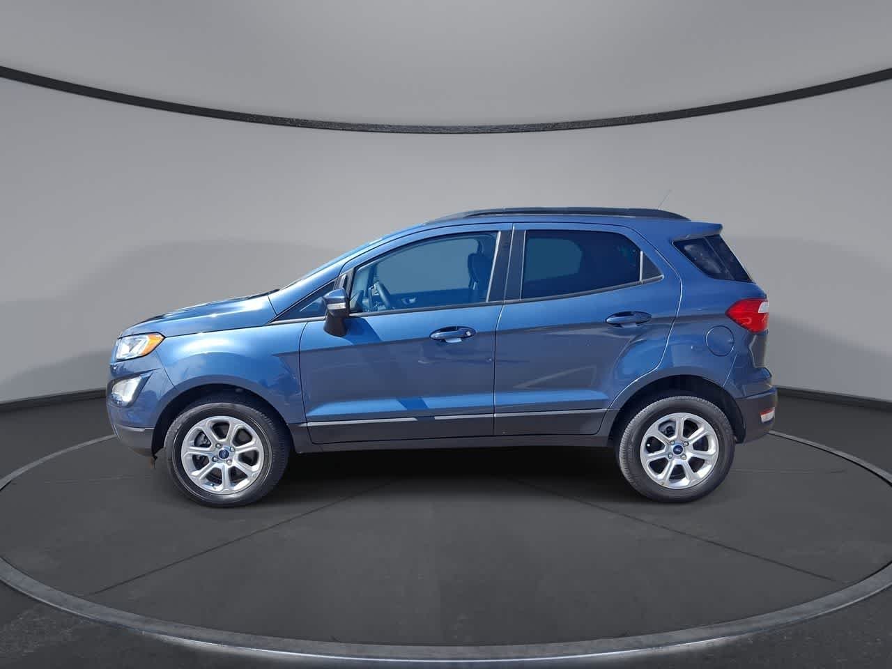 Used 2022 Blue Metallic Ford SE image 5