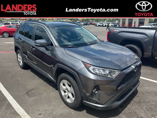 2021 Toyota RAV4 XLE
