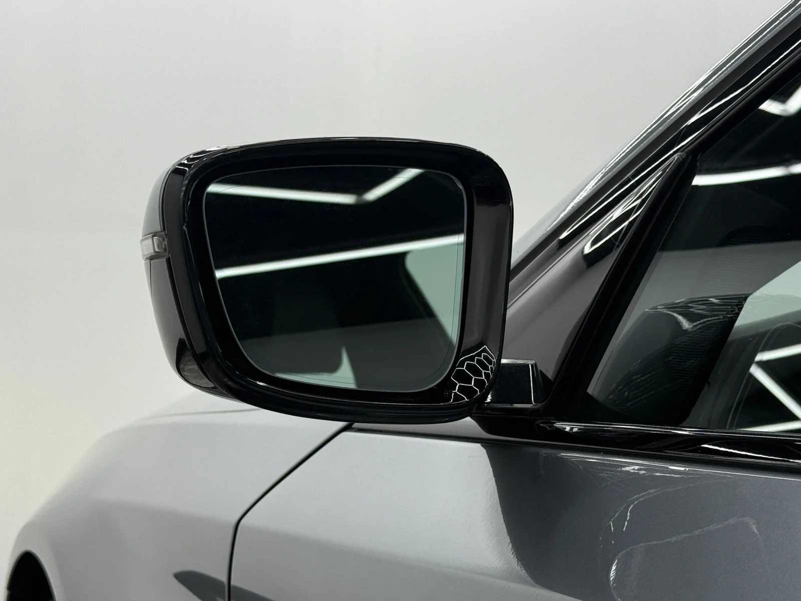 Used 2018 Bluestone Metallic BMW 530e xDrive iPerformance image 48