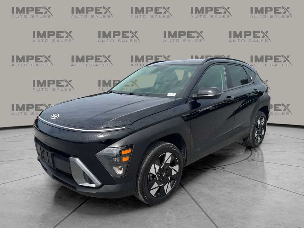 Used 2024 Black Hyundai SEL image 1