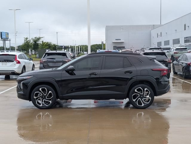 Used 2025 Black Chevrolet 2RS image 3