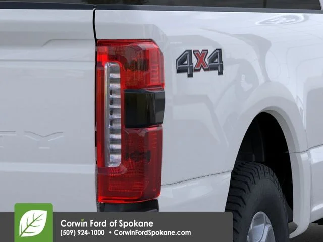 New 2026 Oxford White Ford XLT image 21