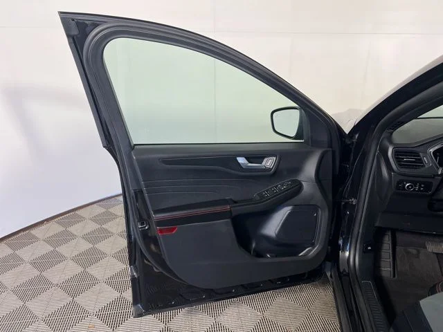 Used 2025 Black Ford ST-Line Select image 15