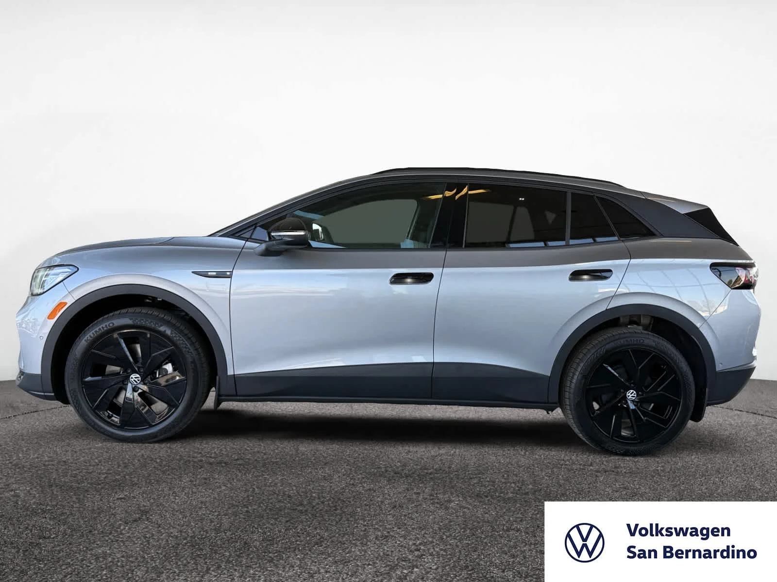 New 2026 Silver Mist Metallic Volkswagen Pro S image 2