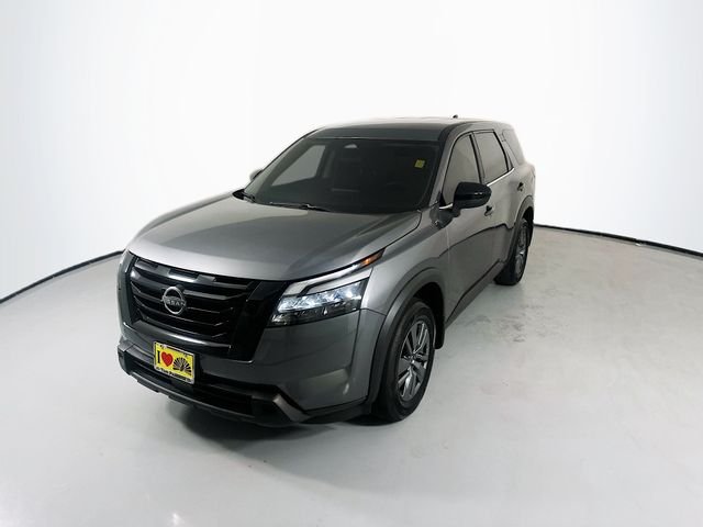 Used 2025 Gray Nissan S image 5