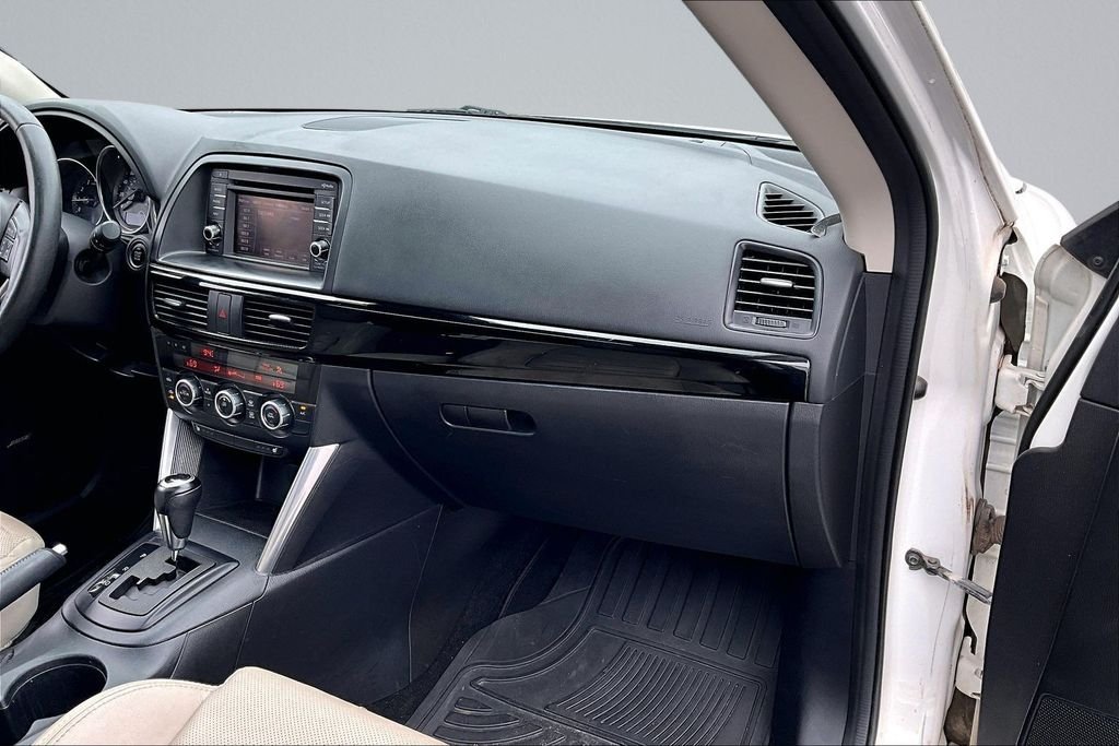Used 2014 White Mazda Grand Touring image 14