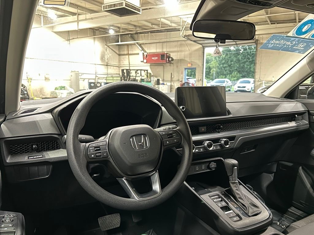 2026 Honda CR-V LX - Photo 15