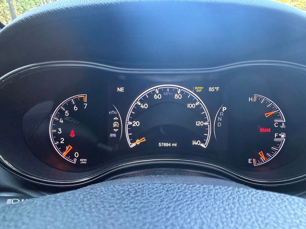 Used 2018 Bright White Clearcoat Jeep Overland image 19