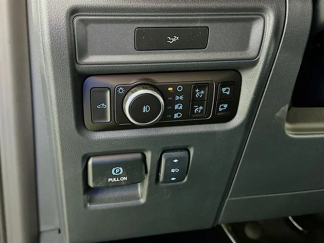 New 2026 Silver Ford Lariat image 23