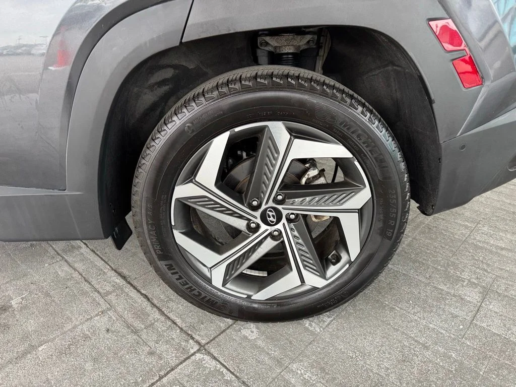 Used 2024 Gray Hyundai Limited image 4