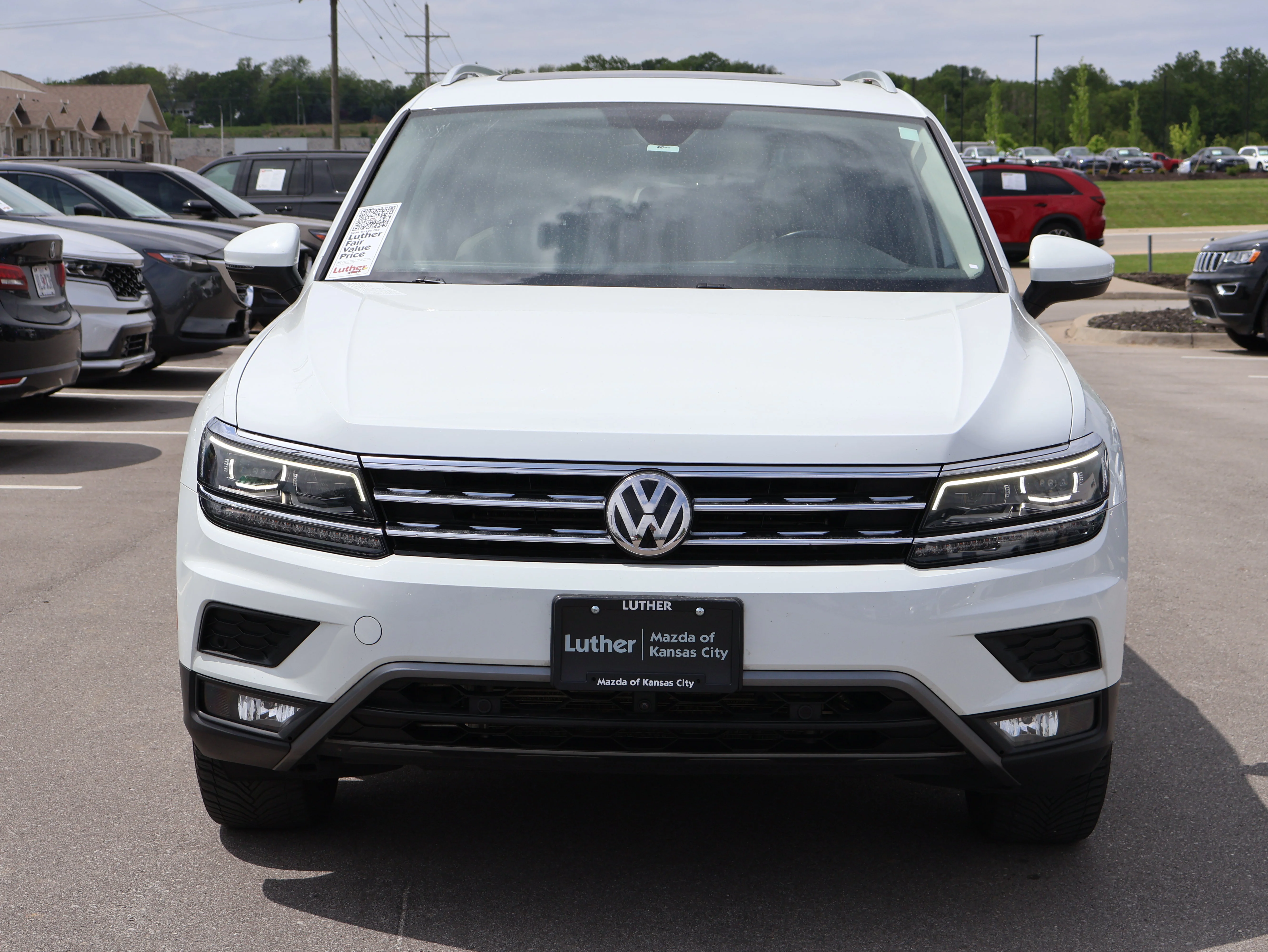 Used 2019 Volkswagen Tiguan SEL Premium with VIN 3VV4B7AX2KM009199 for sale in Kansas City