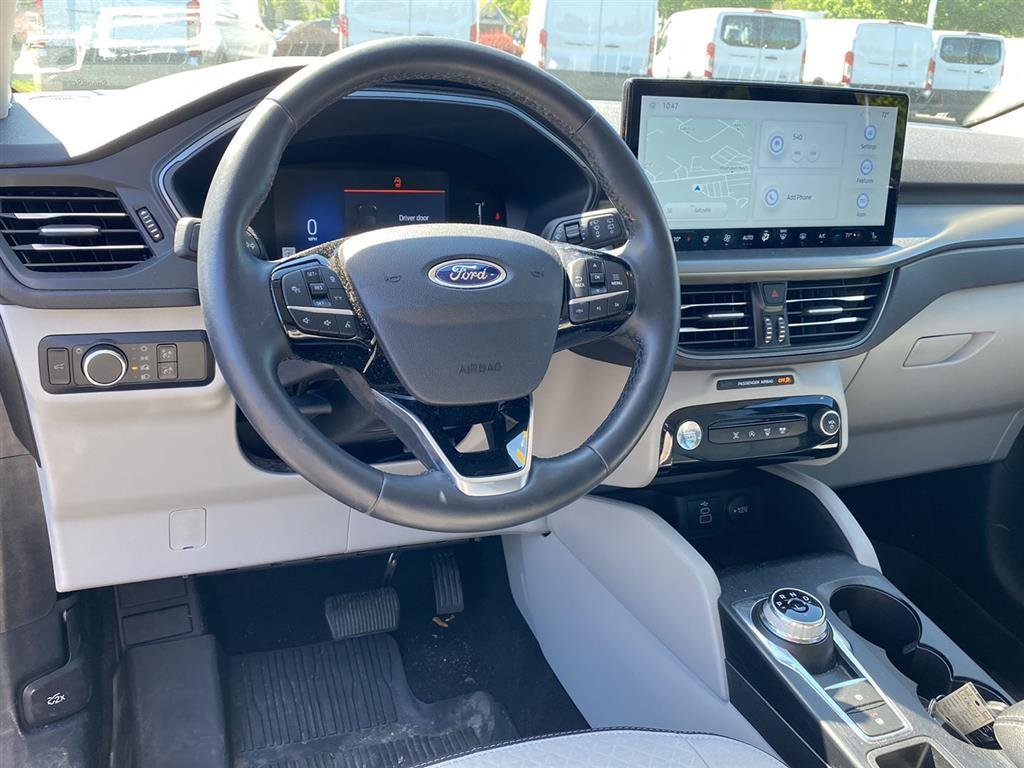 Used 2025 Agate Black Ford Active image 3