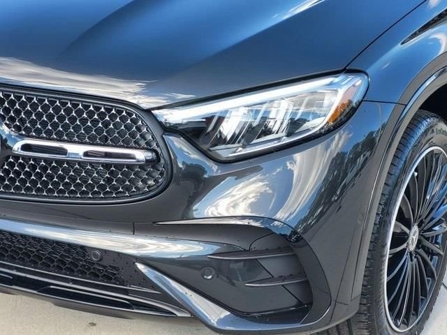 Used 2026 Gray Mercedes-Benz GLC 300 image 9