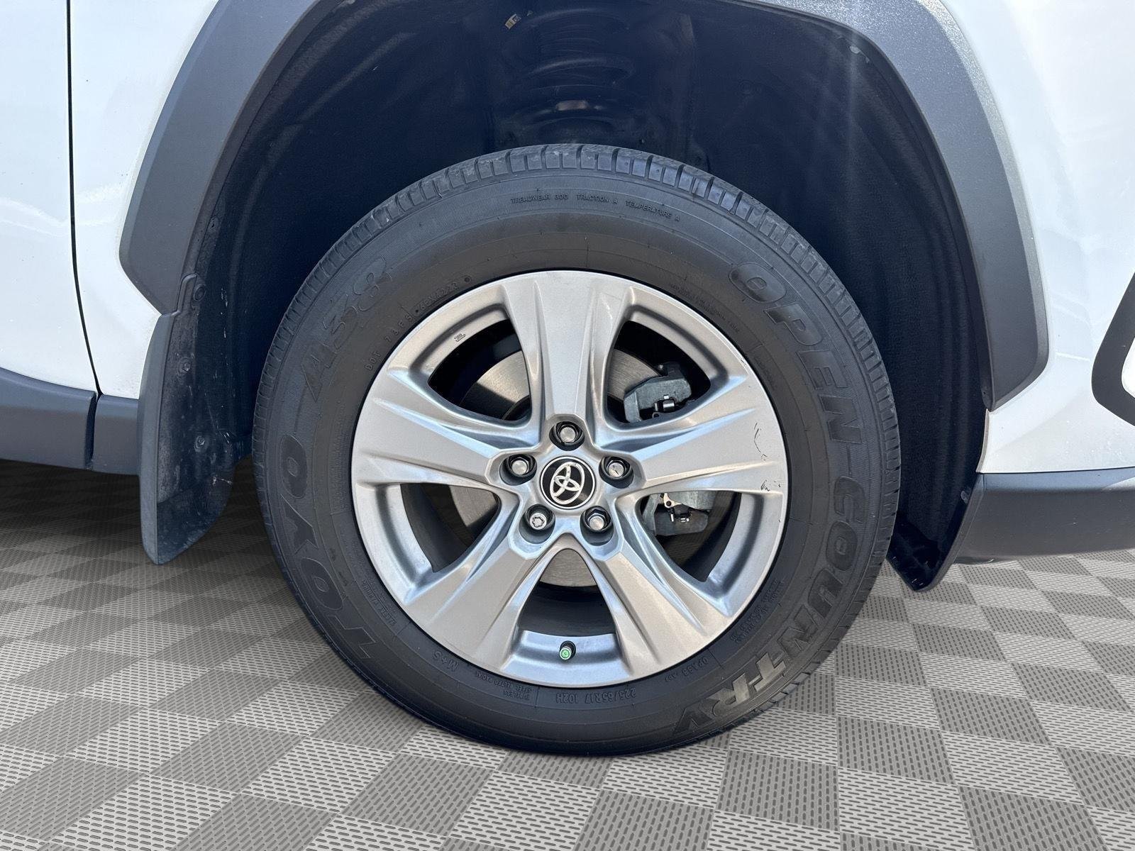Used 2024 Ice Cap Toyota XLE image 13