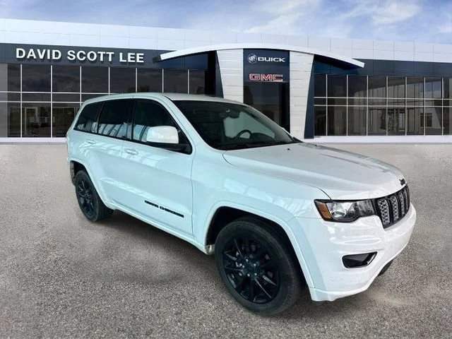 Used 2020 Bright White Clearcoat Jeep ALTITUDE image 1