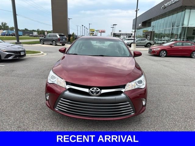 Used 2017 Red Toyota LE image 3
