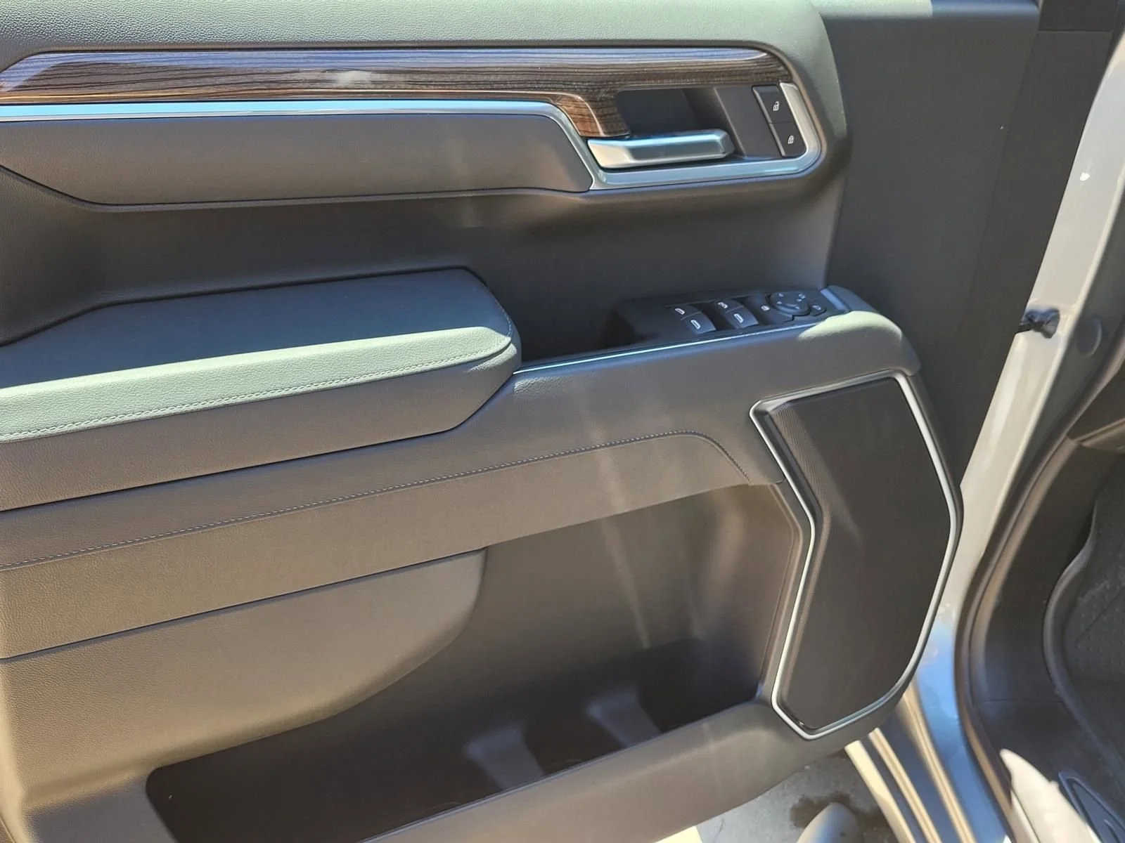 2026 Chevrolet Silverado 1500 RST - Photo 12