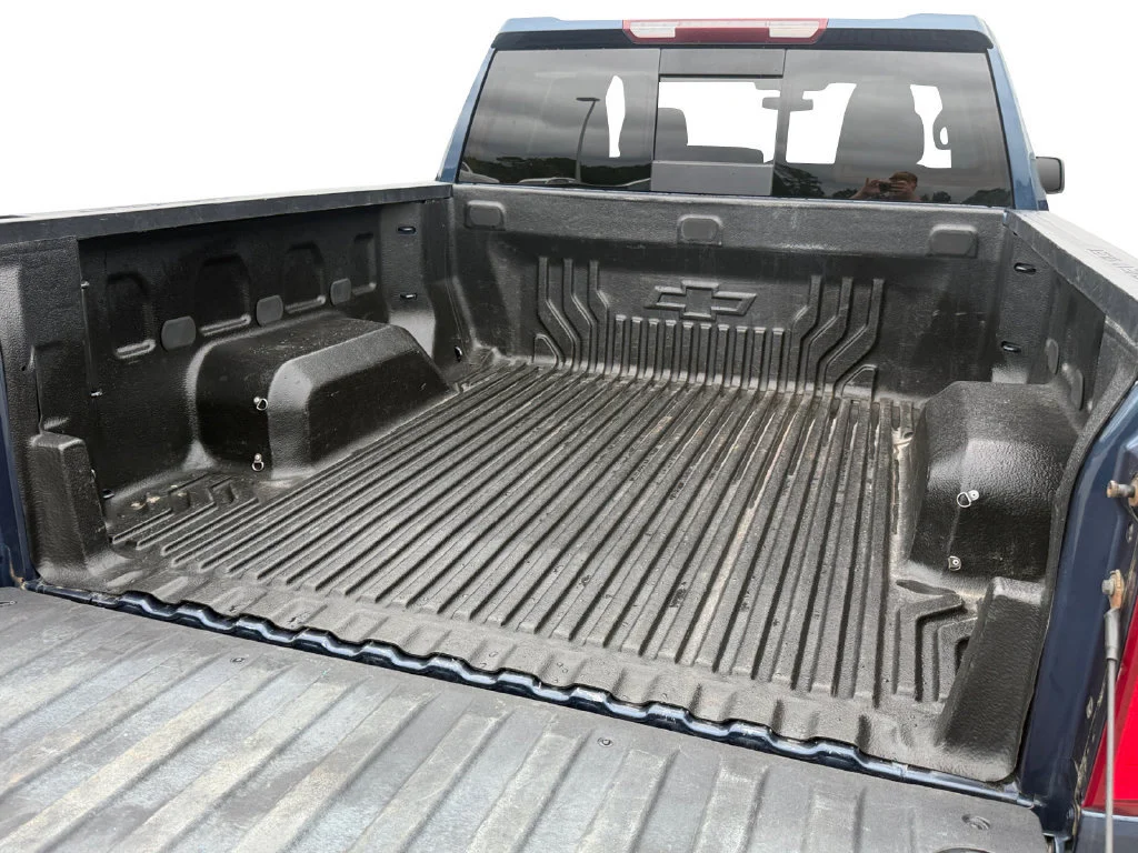 Used 2020 NORTHSKY BLUE METALLIC Chevrolet RST image 29