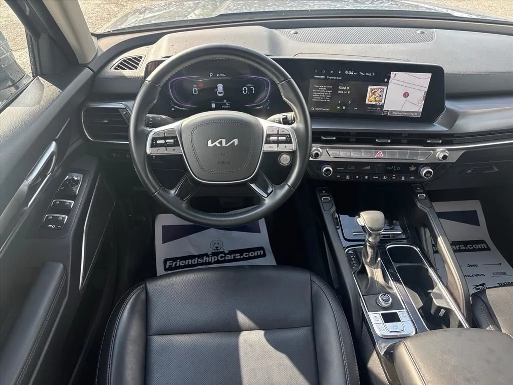 Used 2025 Silver Kia S image 3
