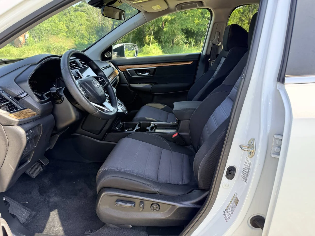 Used 2020 Silver Honda EX 4dr SUV image 13