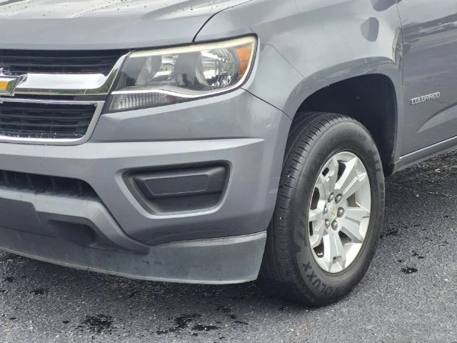 Used 2018 Gray Chevrolet LT image 7