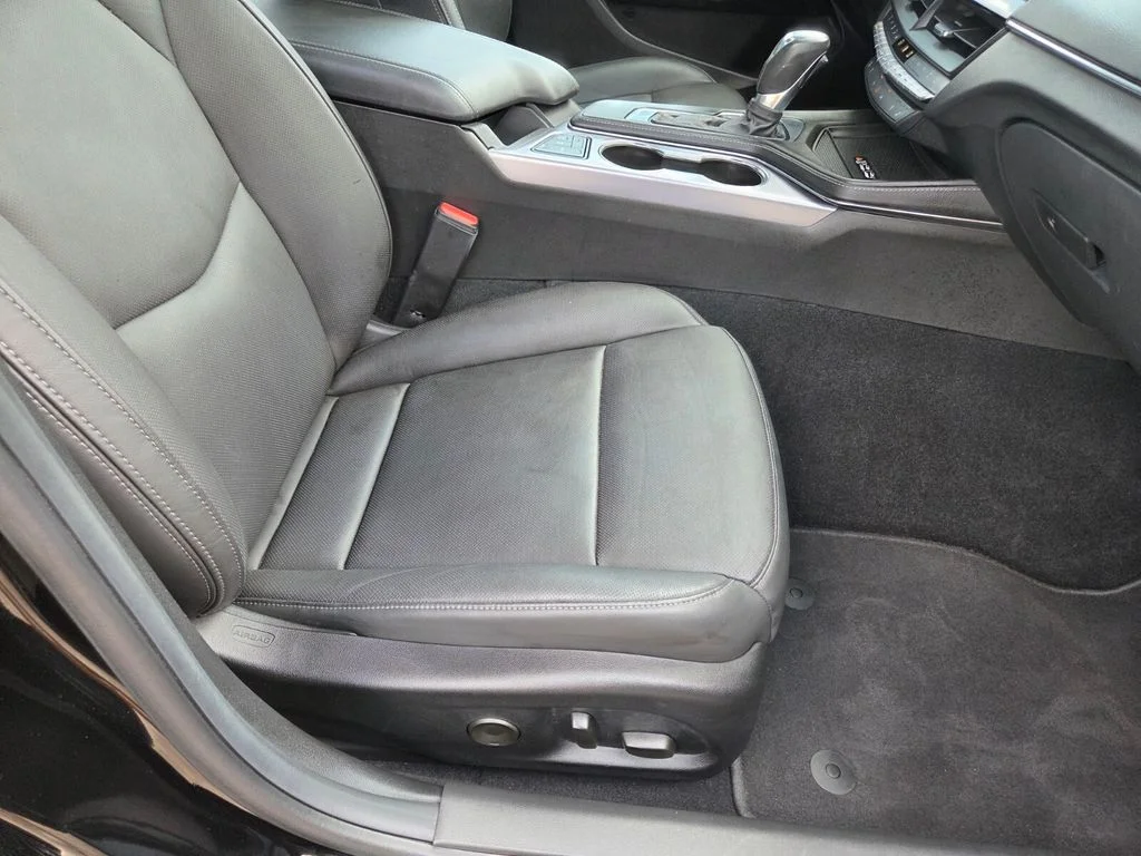 Used 2025 Black Cadillac Premium Luxury image 28