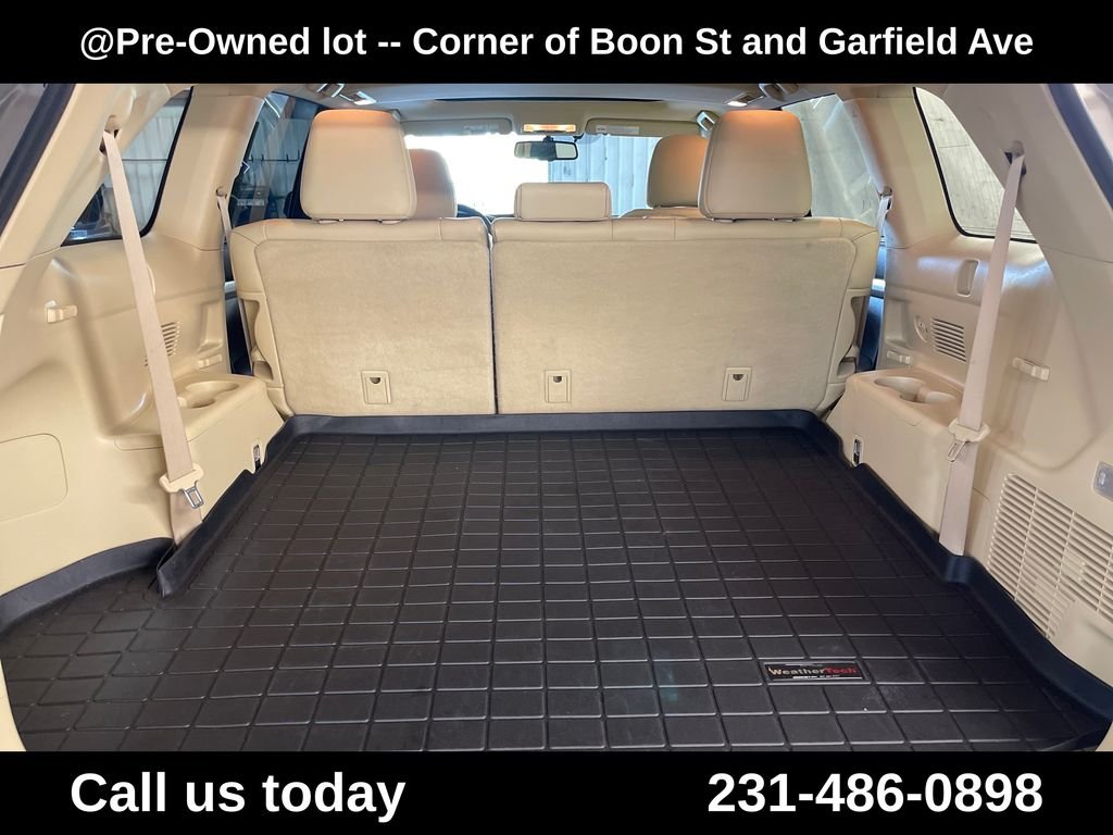 Used 2015  Toyota XLE V6 image 27