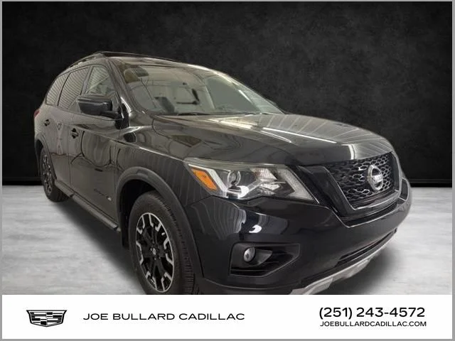 2020 Nissan Pathfinder SV