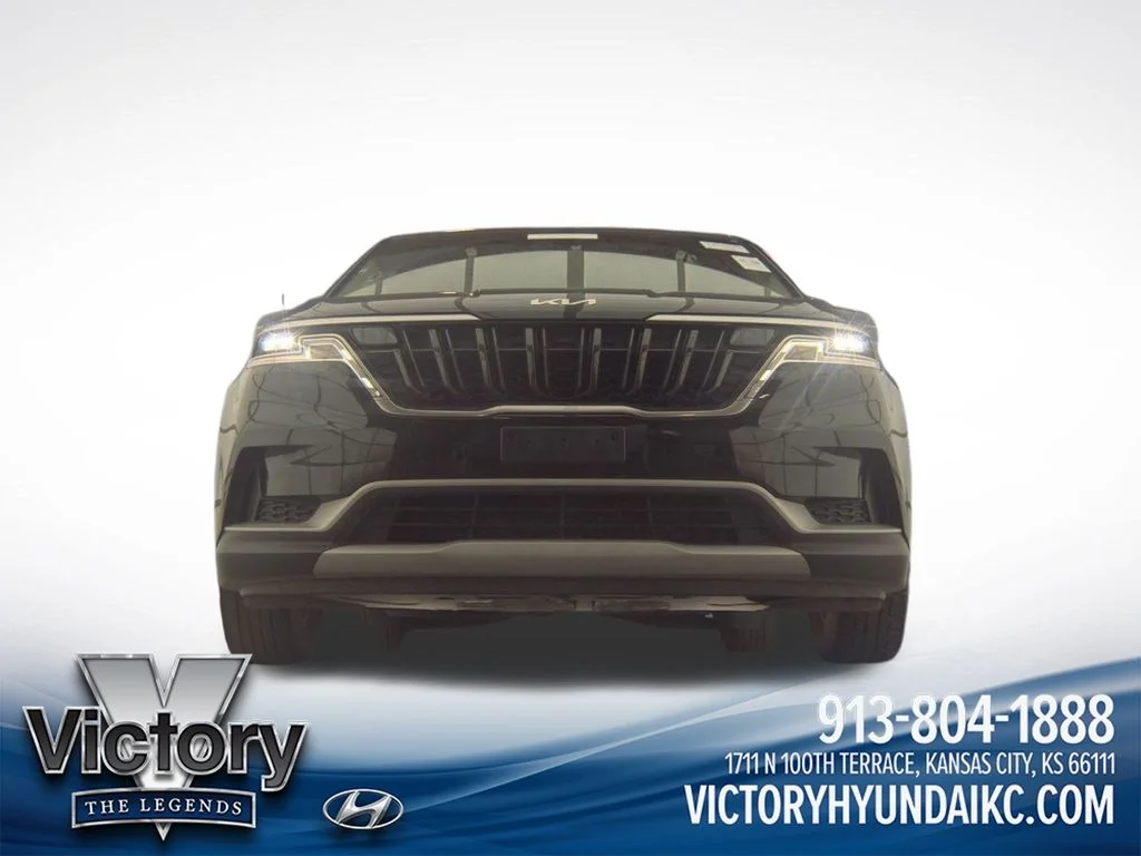 Used 2024 Black Kia LX image 3